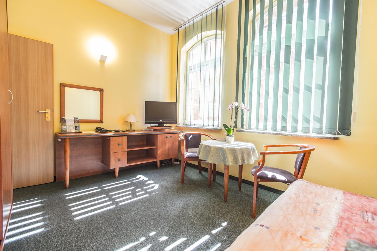 Hotel Rycerski Szczecin Luaran gambar