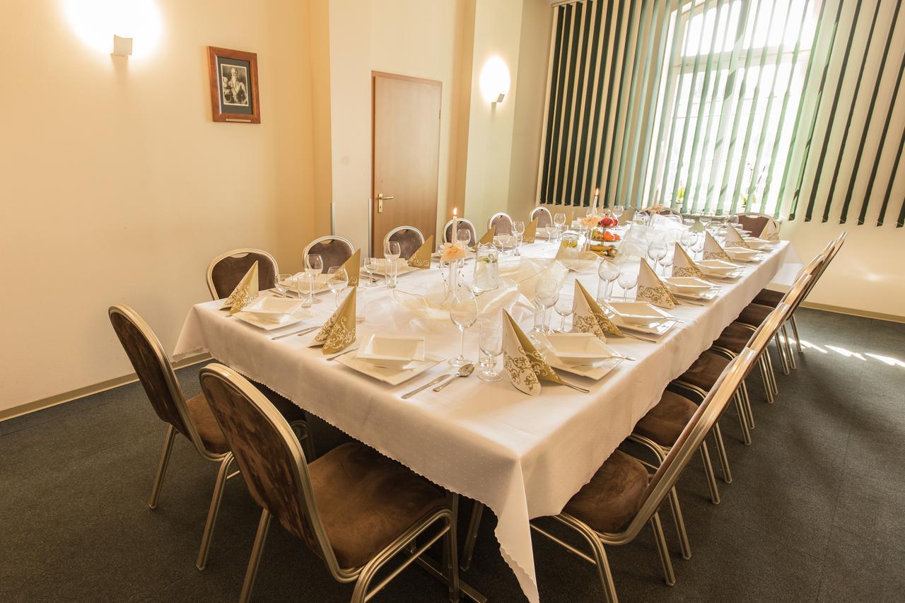 Hotel Rycerski Szczecin Luaran gambar